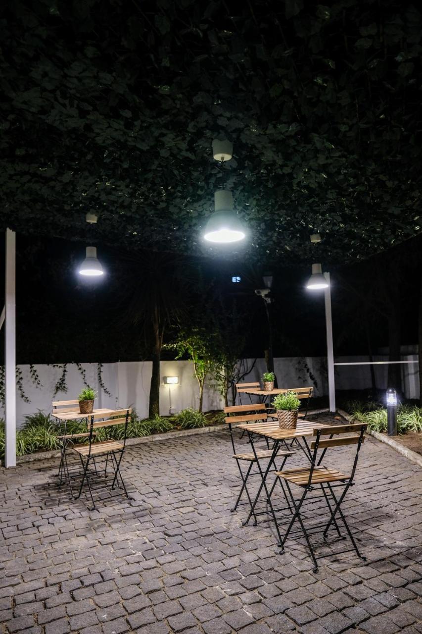 4U Lisbon VI Guesthouse Airport Exterior foto