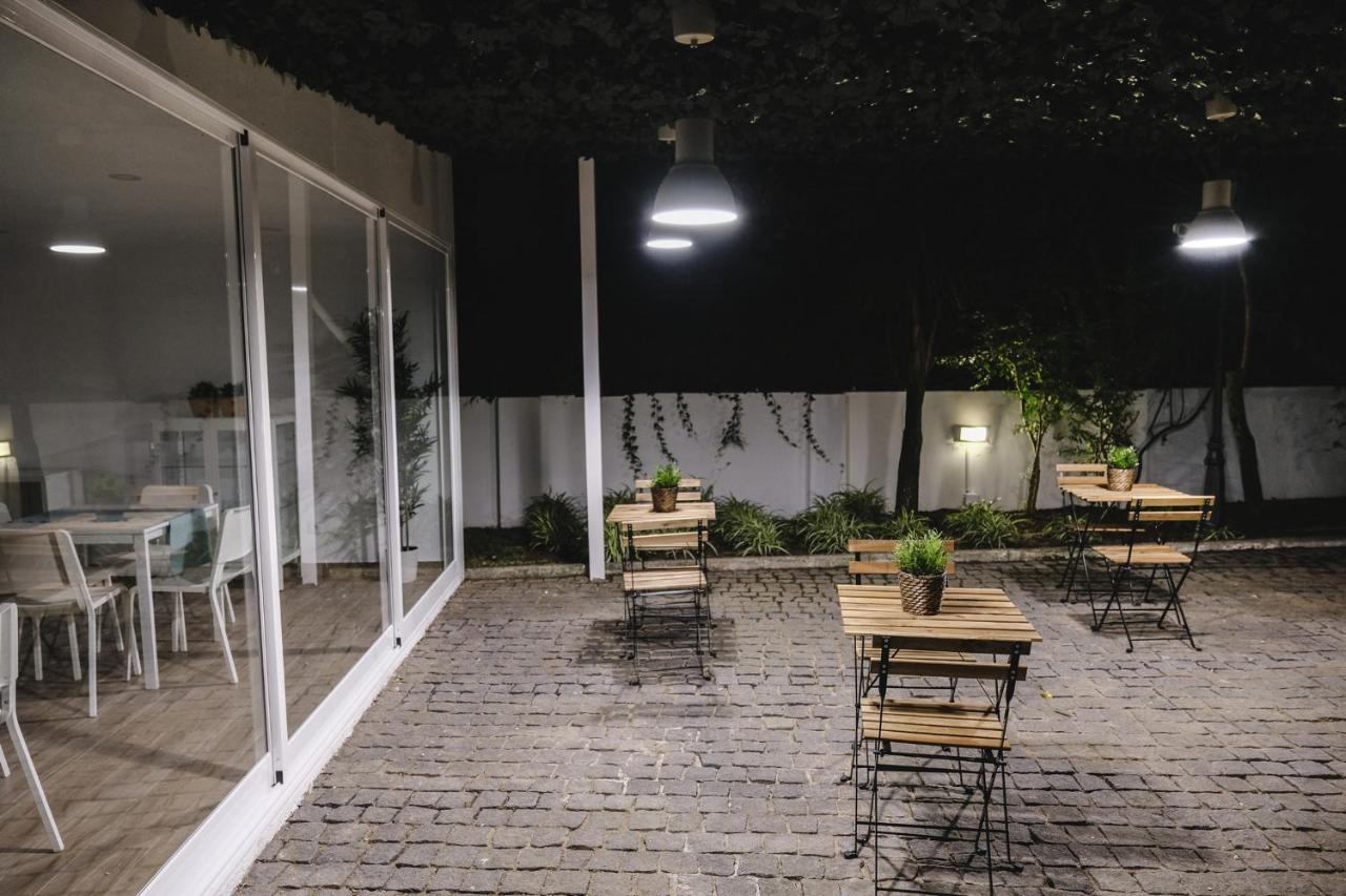 4U Lisbon VI Guesthouse Airport Exterior foto